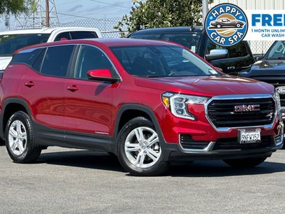 Used 2024 GMC Terrain SLE