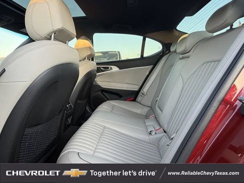 Used 2023 Genesis G70 3.3T w/ Sport Advanced Package RWD image 32
