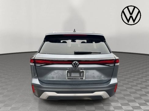 Certified 2025 Volkswagen Tiguan S image 4
