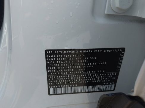 Used 2022 Volkswagen Taos SE FWD image 33
