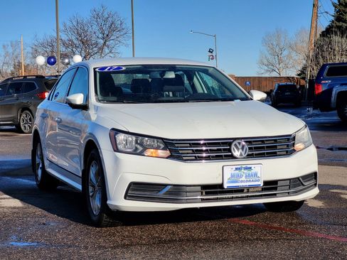 Used 2017 Volkswagen Passat 1.8T S image 3