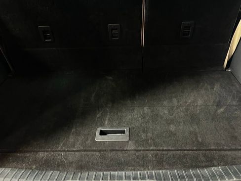 Used 2024 Ford Expedition Max XLT image 28