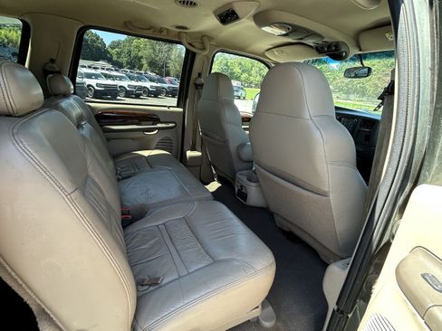 Used 2000 Ford Excursion Limited AWD/4WD image 9