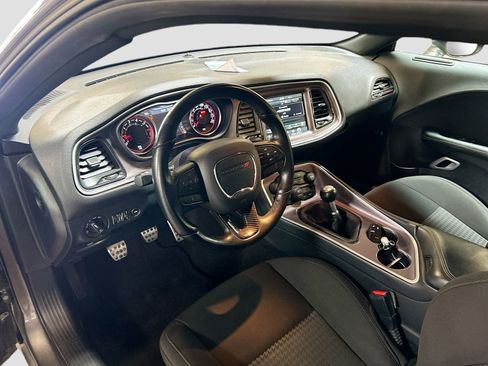 Used 2021 Dodge Challenger R/T Scat Pack RWD image 9