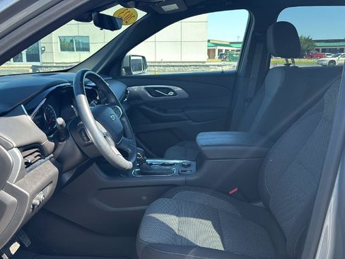 Used 2023 Chevrolet Traverse LT w/ Midnight/Sport Edition AWD/4WD image 38