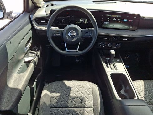 Certified 2025 Nissan Kicks SV w/ Charging Package FWD image 15