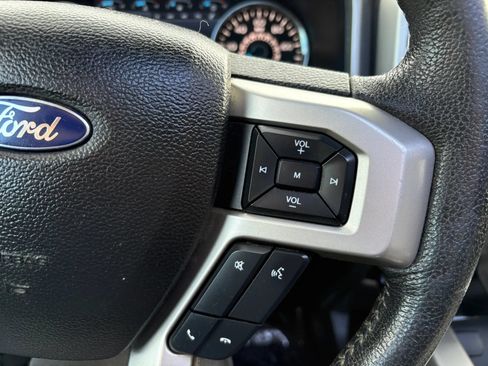 Used 2016 Ford F150 Lariat w/ Equipment Group 502A Luxury AWD/4WD image 12
