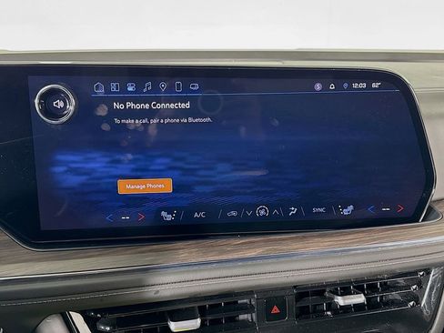 Used 2025 Chevrolet Tahoe LT AWD/4WD image 42