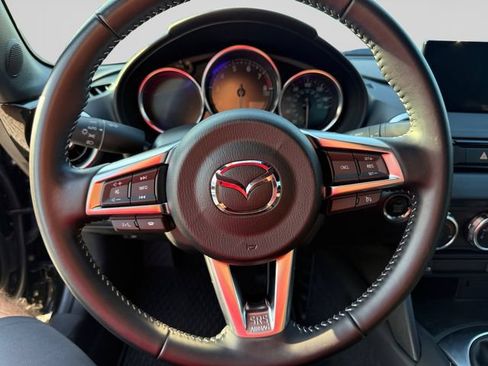 Used 2024 MAZDA MX-5 Miata RF Grand Touring RWD image 14