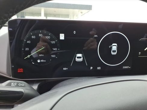 Used 2025 Kia K4 EX image 21