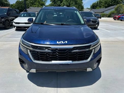 Used 2024 Kia Seltos EX AWD/4WD image 19