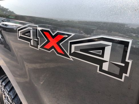 Used 2018 Ford F250 XL w/ Power Equipment Group AWD/4WD image 19