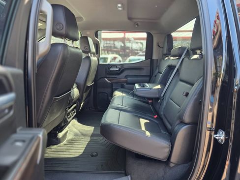 Used 2021 GMC Sierra 1500 SLT image 25