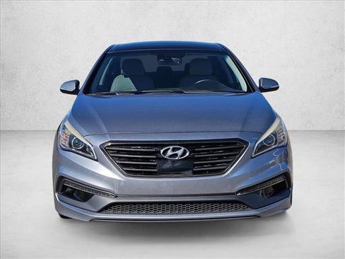 Used 2016 Hyundai Sonata Limited w/ Option Group 05 image 2