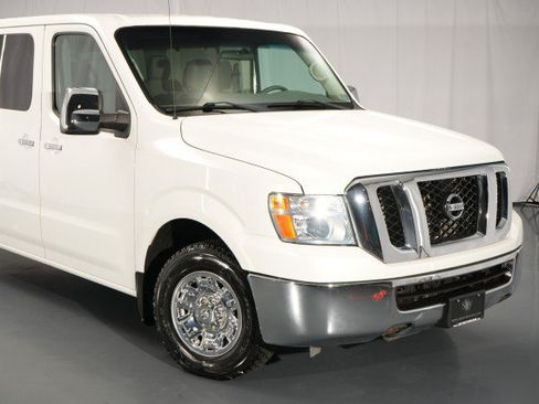 Used 2016 Nissan NV 3500 SV w/ SV Technology Package RWD image 7