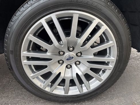 Used 2024 Ford Expedition Max Limited image 22