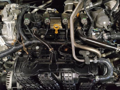 Used 2024 Nissan Altima 2.5 SV image 30