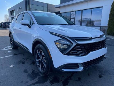 Certified 2023 Kia Sportage EX image 8