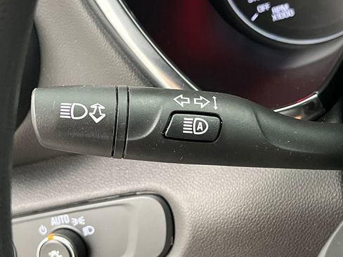 Used 2025 Chevrolet Blazer LT image 44