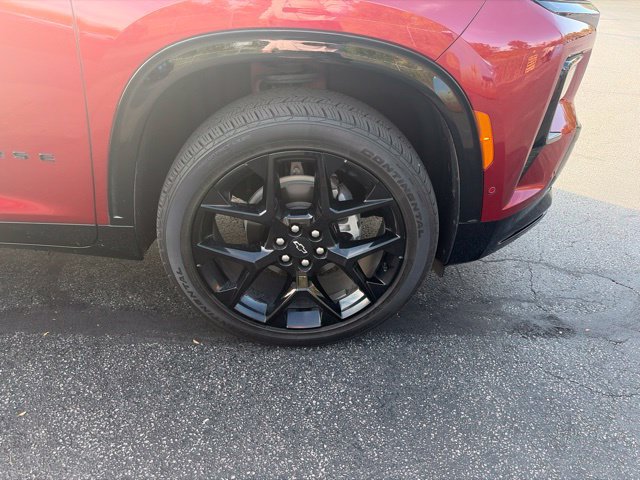 Used 2024 Chevrolet Traverse RS w/ LPO, Floor Liner Package AWD/4WD image 2