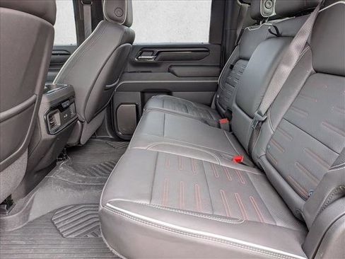 Used 2025 GMC Sierra 2500 AT4X w/ AT4X AEV Edition image 19