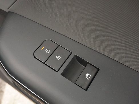 Used 2025 Kia K4 FWD image 32