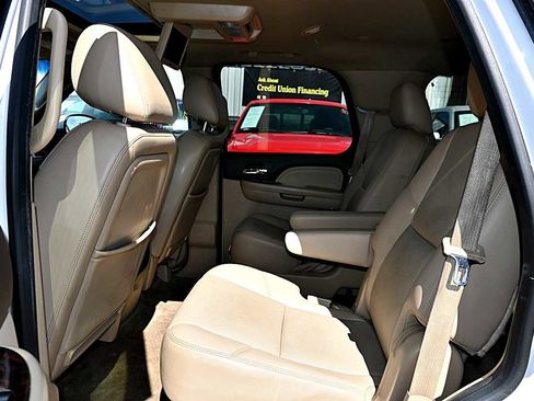 Used 2013 GMC Yukon Denali image 12