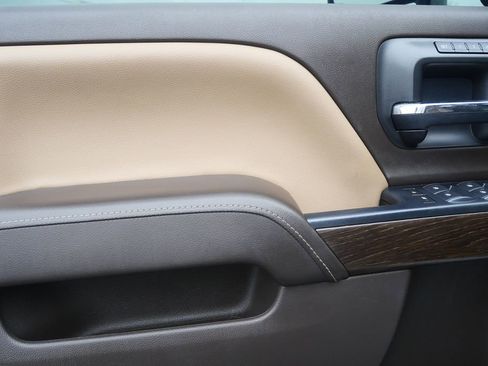 Used 2018 GMC Sierra 2500 Denali w/ Duramax Plus Package image 9