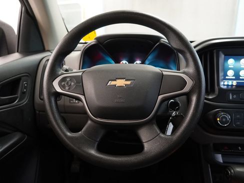 Used 2020 Chevrolet Colorado W/T w/ WT Convenience Package RWD image 16