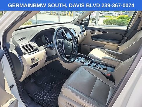 Used 2017 Honda Pilot Elite image 9