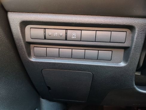 New 2026 Mitsubishi Outlander LE AWD/4WD image 21