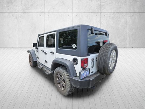 Used 2018 Jeep Wrangler Unlimited Sport AWD/4WD image 6