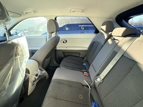 New 2026 Hyundai Ioniq 5 SE image 8