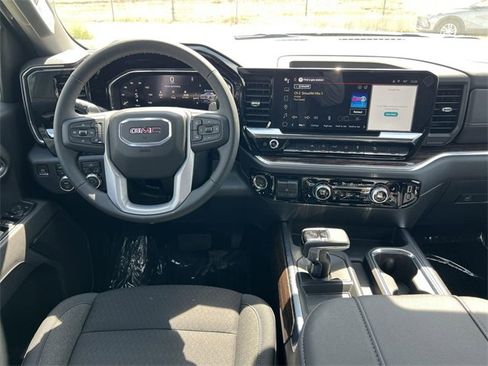 New 2026 GMC Sierra 1500 Elevation w/ LPO, Elevation Black Package image 11