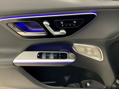 Certified 2026 Mercedes-Benz GLC 300 4MATIC image 37