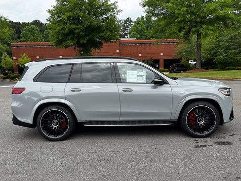 New 2026 Mercedes-Benz GLS 63 AMG 4MATIC image 9