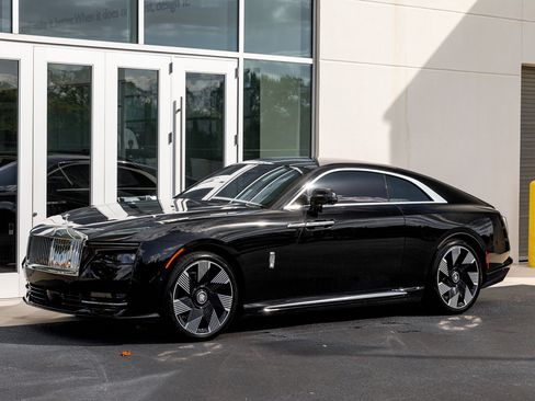 Certified 2025 Rolls-Royce Spectre w/ Spectre Enhancement Package image 3
