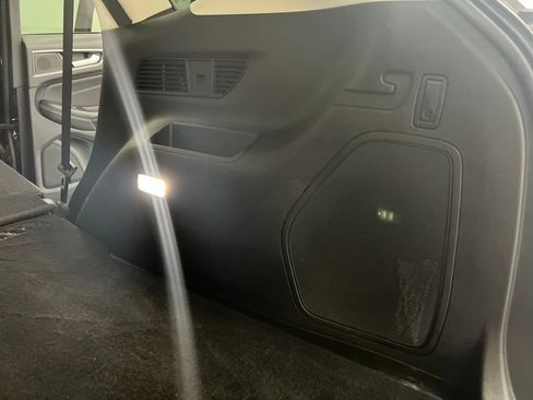 Used 2024 Ford Edge Titanium image 33