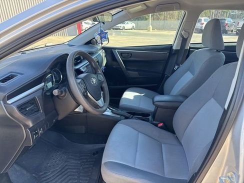 Used 2016 Toyota Corolla L image 8