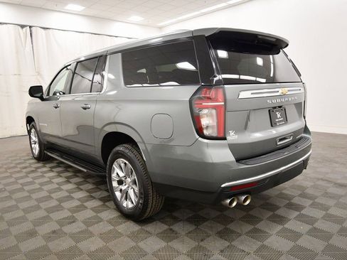 Used 2023 Chevrolet Suburban Premier image 5