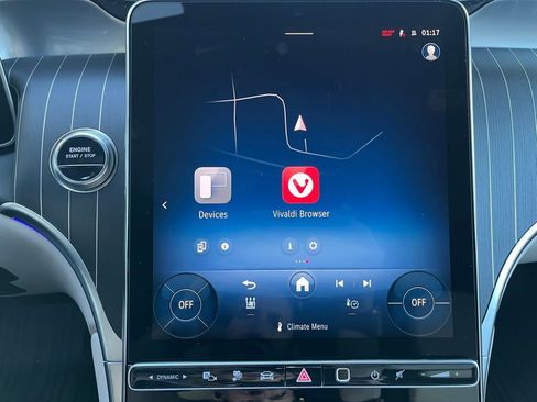 Certified 2025 Mercedes-Benz GLC 350e GLC 350e image 30