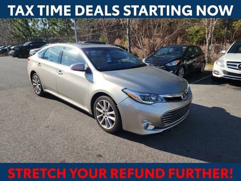 Used 2013 Toyota Avalon Limited image 1