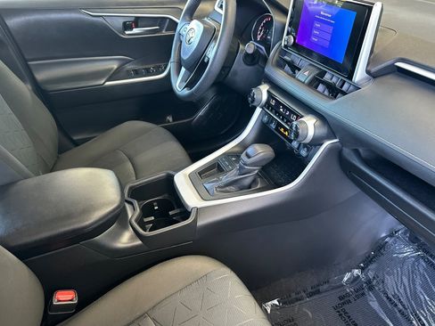 Certified 2023 Toyota RAV4 XLE w/ Convenience Package FWD image 15