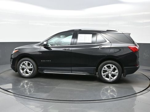Used 2020 Chevrolet Equinox Premier image 3