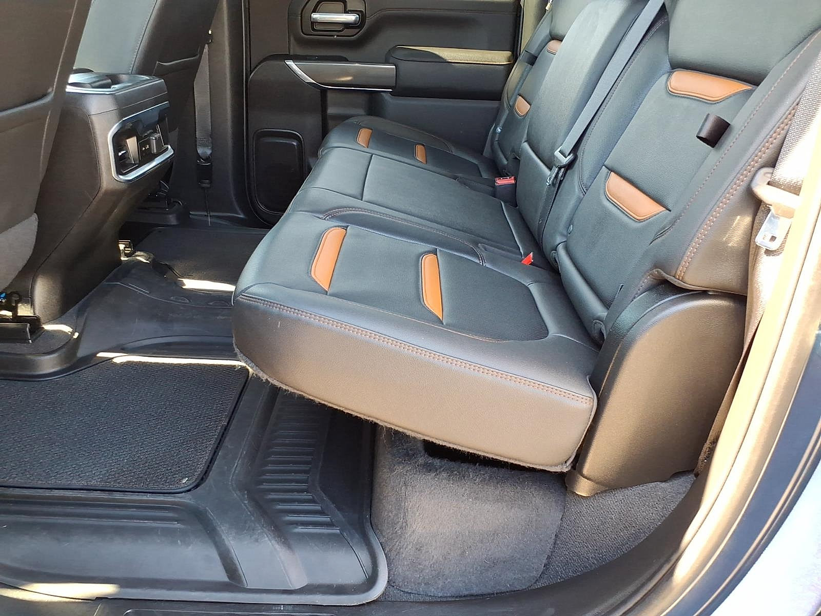 Used 2022 GMC Sierra 2500 AT4 w/ AT4 Preferred Package AWD/4WD image 14
