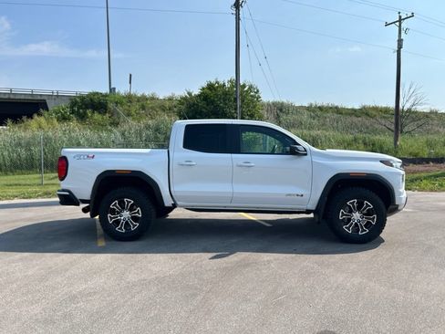 Used 2024 GMC Canyon AT4 w/ Canyon Safety Plus Package AWD/4WD image 6