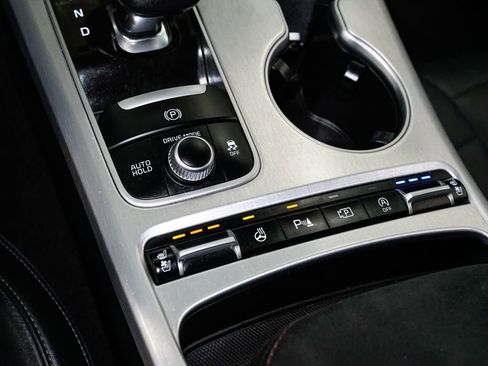 Used 2023 Kia Stinger GT2 image 27