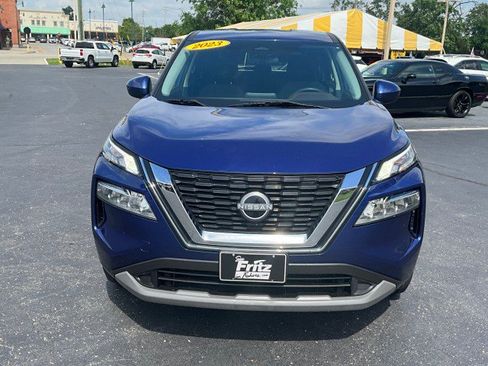 Used 2023 Nissan Rogue SV AWD/4WD image 2