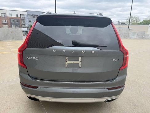 Used 2018 Volvo XC90 T6 Momentum w/ Convenience Package AWD/4WD image 4
