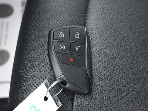 Used 2025 Chevrolet Equinox LT w/ Convenience Package II FWD image 27